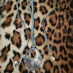 NWT Lucky Brand Leather Cinch Mandala Necklace NWT